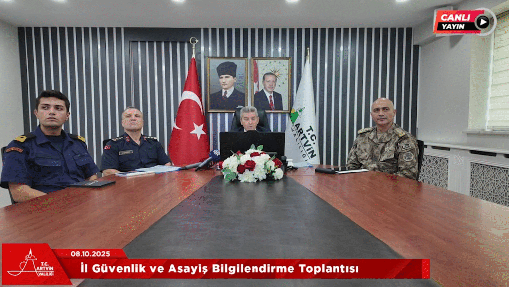 Valimiz Sayın Dr. Turan Ergün Başkanlığında, “2025 Yılı Eylül Ayı İl Güvenlik ve Asayiş Basın Bilgilendirme Toplantısı” Gerçekleştirildi