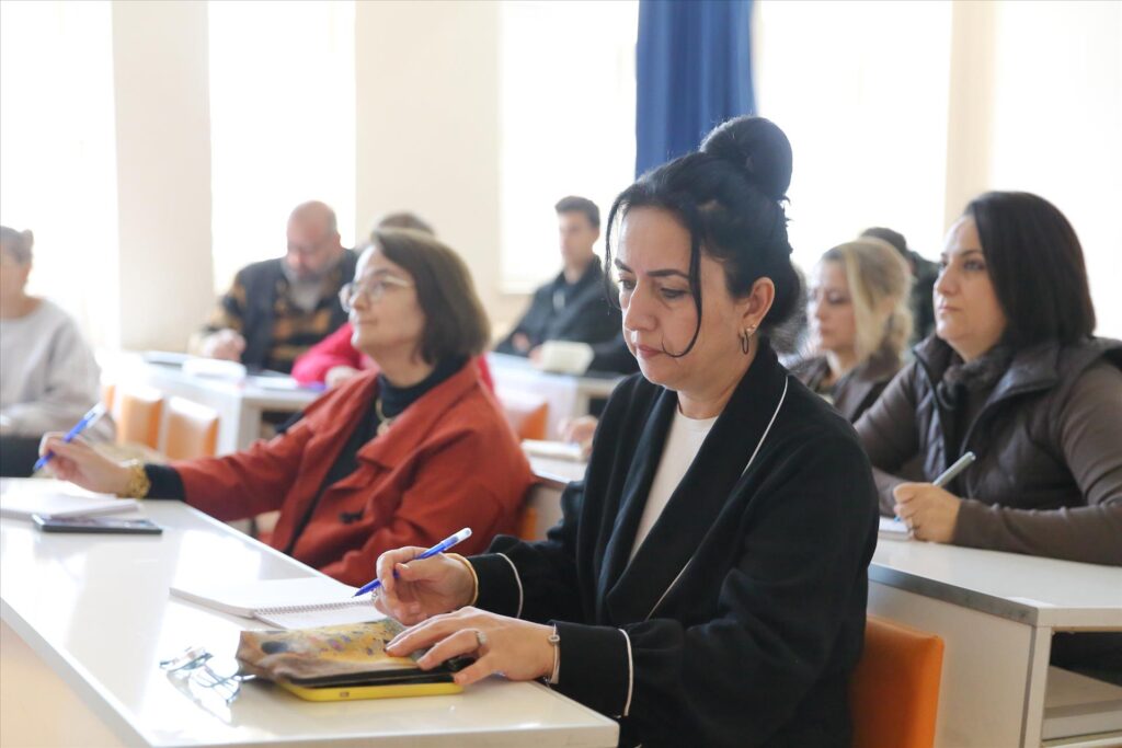 Arkeoloji merakıyla ikinci meslekleri için üniversiteli oldular
