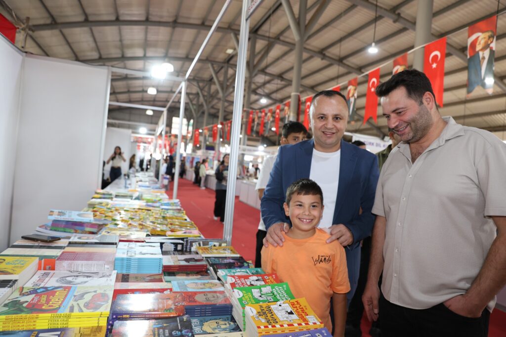 Kültür ve sanata rehberlik eden dev kitap fuarı sona erdi