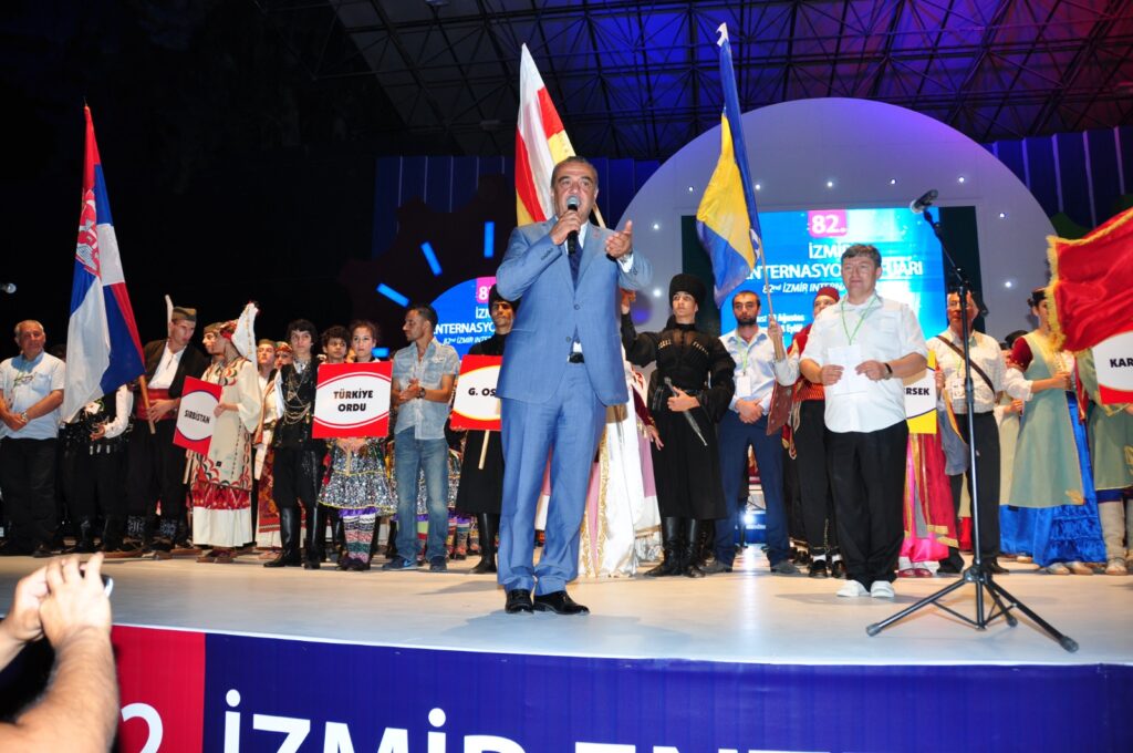 KADEKON ULUSLARARASI HALK OYUNLARI FESTİVALİ YAPIYOR