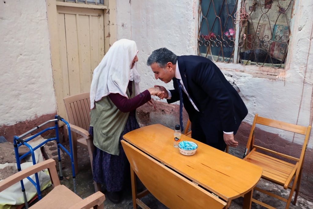 Valimiz Cevdet Atay’dan Hane Ziyaretleri