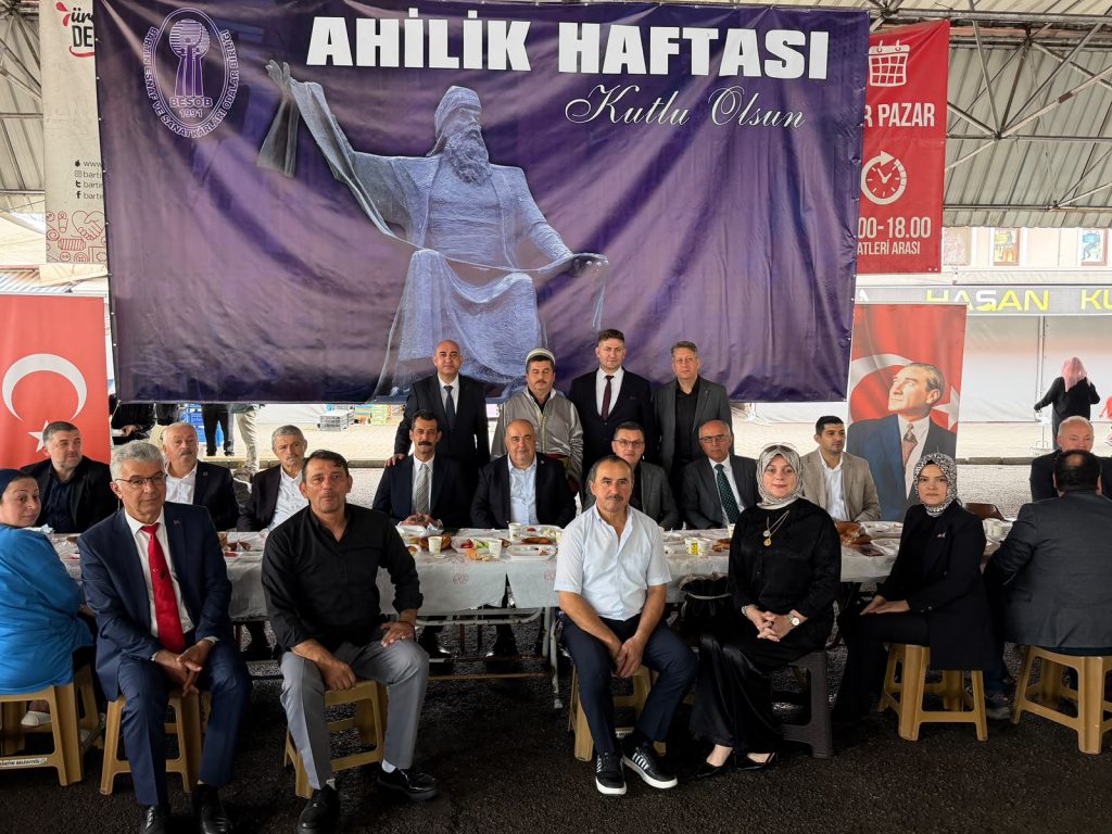 BELEDİYE BAŞKAN VEKİLİ ŞAMİL KESER KAPALI PAZARYERİ’NDEKİ KAHVALTI PROGRAMINA KATILDI
