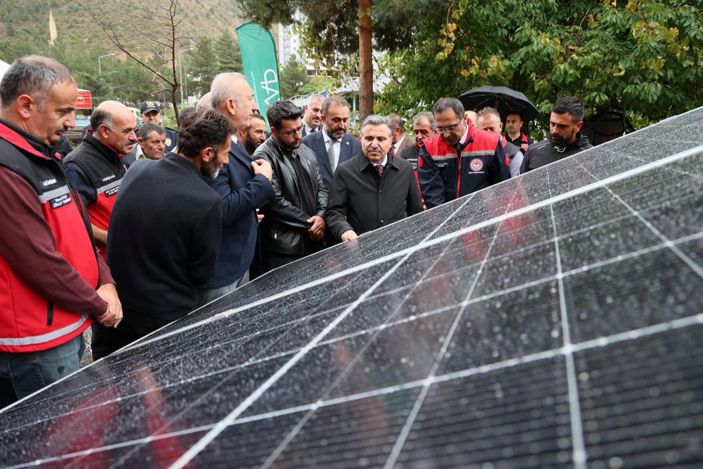 Valimiz Cevdet Atay DOKAP Destekli Tarımsal Projeler Kapsamında Makine ve Ekipman Teslim Törenine Katıldı
