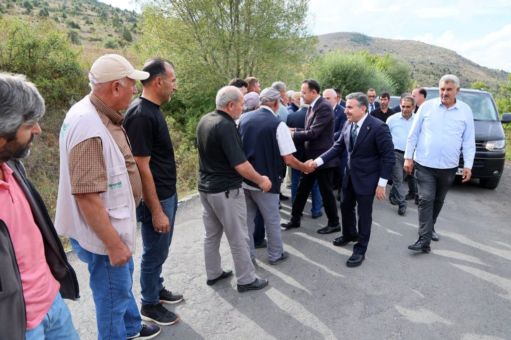 Valimiz Sayın Cevdet Atay Kelkit Kılıçcı Grup Yolu’nda İncelemelerde Bulundu