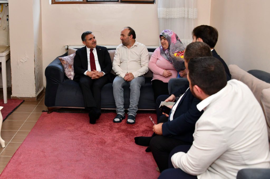 Valimiz Cevdet Atay’dan Hane Ziyaretleri