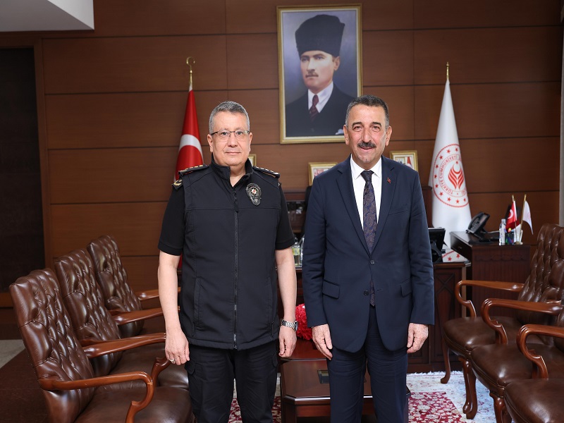 İl Emniyet Müdürü Sinan Ergen, Vali Osman Hacıbektaşoğlu’na Veda Ziyaretinde Bulundu