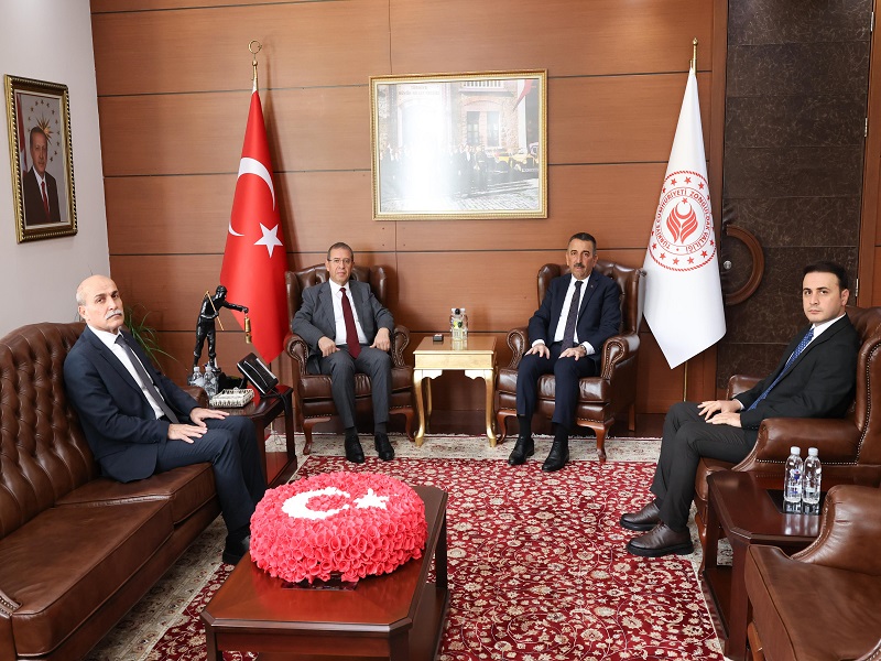 Enerji ve Tabii Kaynaklar Bakan Yardımcısı Sayın Abdullah Tancan, Vali Osman Hacıbektaşoğlu’nu Ziyaret Etti