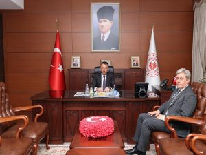 Vali Osman Hacıbektaşoğlu, İl Sağlık Müdürü Dr. Mustafa Özkan Gün’ü Kabul Etti