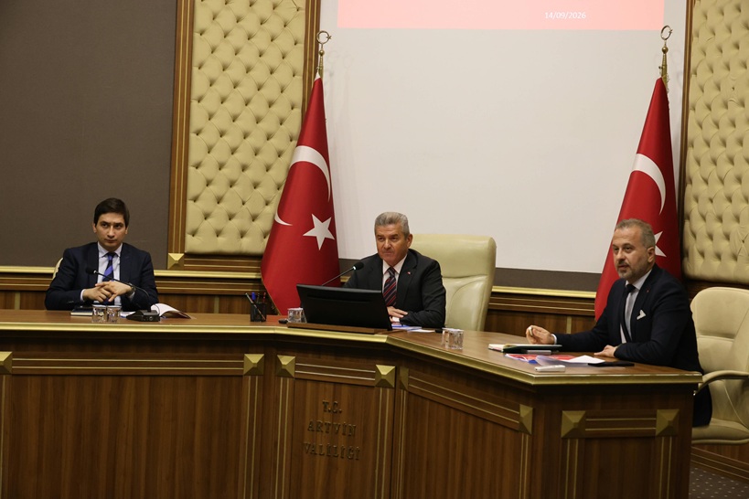 Valimiz Sayın Dr. Turan Ergün Başkanlığında, 2026–2027 Eğitim Öğretim Yılı 1. Dönem Asayiş ve Trafik Tedbirleri Toplantısı Gerçekleştirildi.