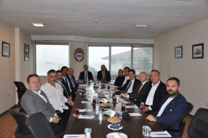 ZONGULDAK İLİ LOJİSTİK YOL HARİTASI RAPORU KAPSAMINDA YÜRÜTÜLEN ÇALIŞMANIN BULGULARININ PAYLAŞILDIĞI TOPLANTI ZONGULDAK TİCARET VE SANAYİ ODASI EV SAHİPLİĞİNDE YAPILDI.