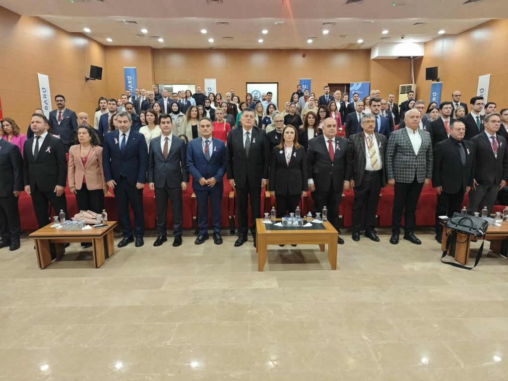 MEME KANSERİNDE ERKEN TANI VE FARKINDALIĞIN ÖNEMİ VURGULANDI
