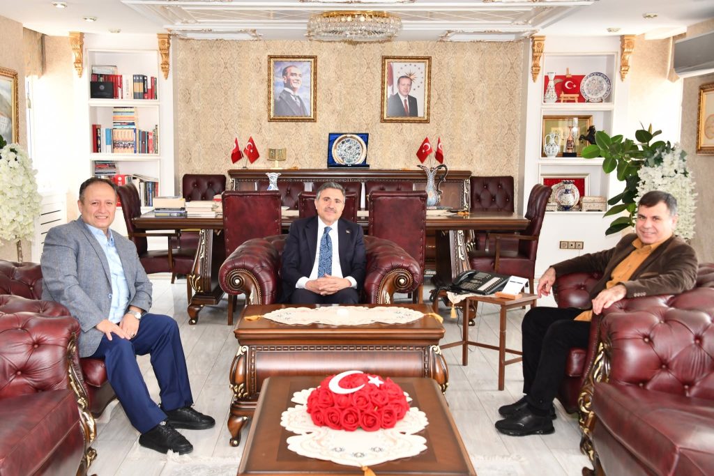 Valimiz Sayın Cevdet Atay Polis Başmüfettişlerini Makamında Kabul Etti