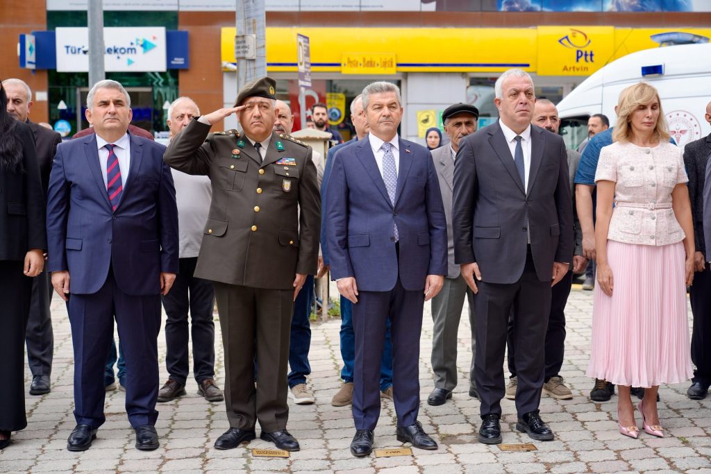 BAŞKAN BİLGEHAN ERDEM, 19 EYLÜL GAZİLER GÜNÜ TÖRENİNE KATILDI