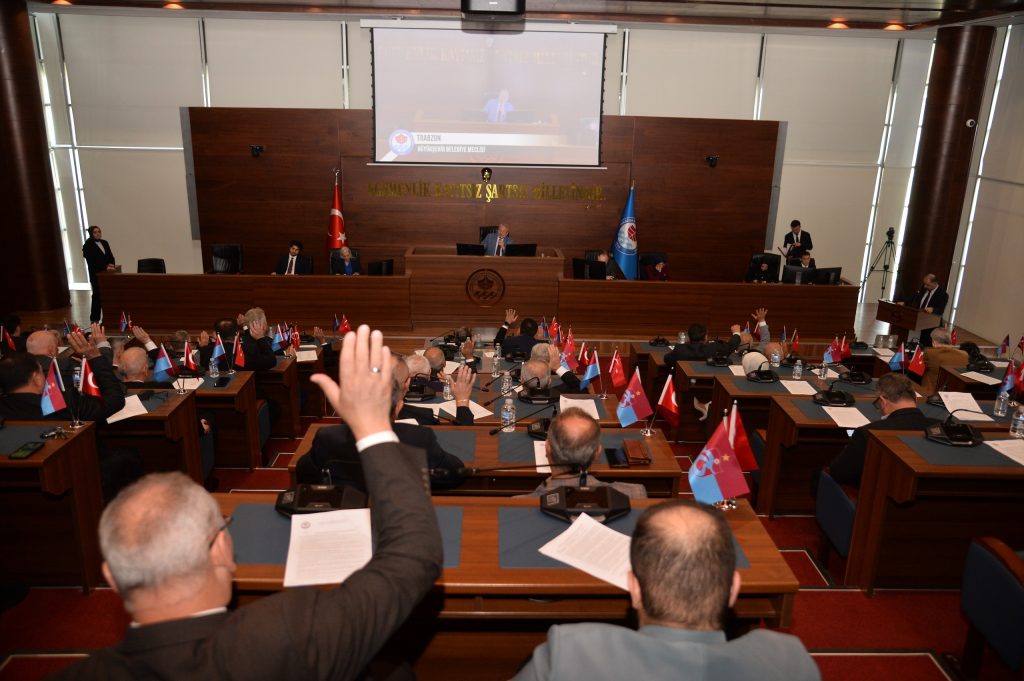 BÜYÜKŞEHİR MECLİSİ’NDEN TRABZONSPOR İÇİN ORTAK BİLDİRİ