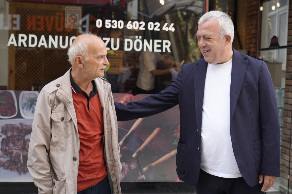 BAŞKAN BİLGEHAN ERDEM, CUMHURİYET CADDESİ’NDEKİ ÇALIŞMALARI İNCELEDİ
