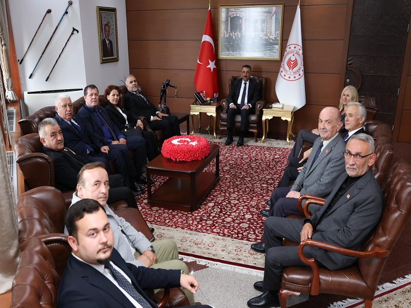 Vali Osman Hacıbektaşoğlu, CHP Zonguldak İl Başkanı Olcay Can ve Beraberindeki Yönetim Kurulu Üyelerini Kabul Etti