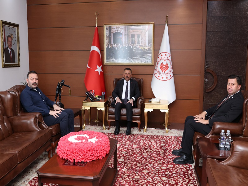 AK Parti Zonguldak İl Başkanı Mustafa Çağlayan ile Kilimli Belediye Başkanı Kamil Altun, Vali Osman Hacıbektaşoğlu’nu Ziyaret Etti